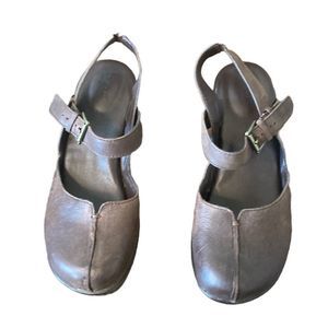 BOC BORN Brown Leather Maryjane Clog Heeled Shoes 8